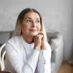 alem-da-fala:-menopausa-tambem-pode-afetar-a-comunicacao-como-um-todo,-aponta-estudo-–-extra-online
