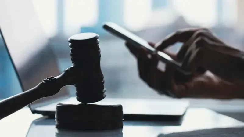 Manipulação de IA na Justiça brasileira