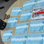 Homem preso com notas falsas na internet escondidas em revista