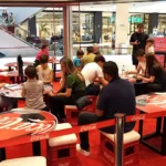 o-que-a-troca-de-figurinhas-pode-ensinar?-pais-e-filhos-descobrem-resposta-antes-da-copa