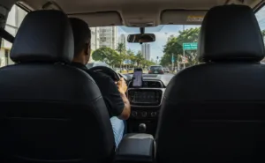 goias-tem-quatro-no-top-10:-veja-as-cidades-onde-passageiros-mais-esquecem-itens-no-uber