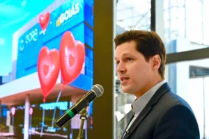 “recursos-publicos-se-transformam-em-saude-e-cura-de-criancas”,-diz-daniel-sobre-1o-ano-do-cora