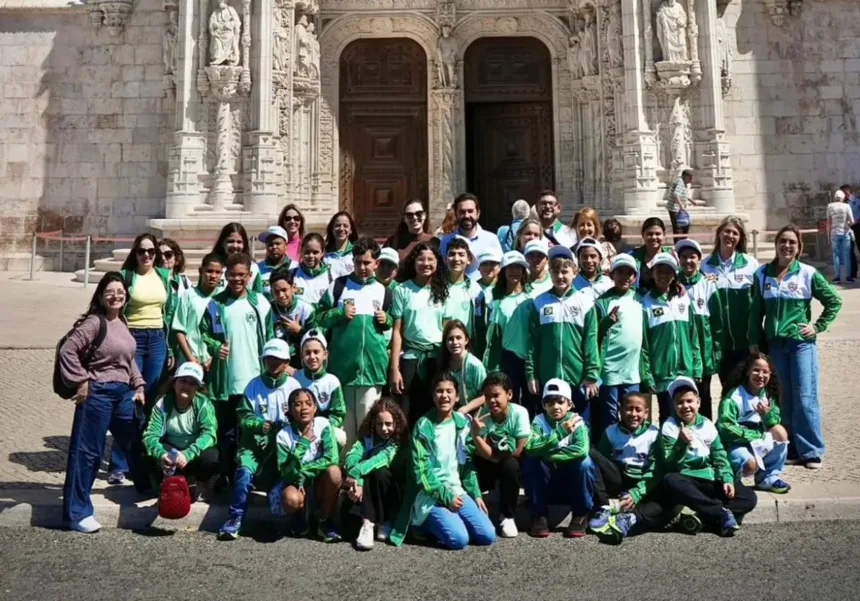 alunos-de-rio-verde-visitam-pontos-historicos-e-turisticos-de-portugal-durante-intercambio-educacional;-video