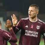 bosnia-corta-meio-campista-nidal-celik,-com-lesao-no-menisco