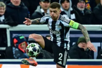 kieran-trippier-estuda-romper-pre-contrato-com-wolves-depois-de-saber-da-demissao-de-rob-edwards-por-familiar