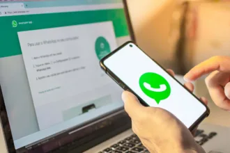 whatsapp-plus-comeca-a-ser-oferecido-no-brasil-em-fase-de-testes;-conheca-os-recursos