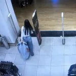 mulher-e-presa-apos-furtar-r$-5,6-mil-em-roupas,-em-shopping-de-aparecida