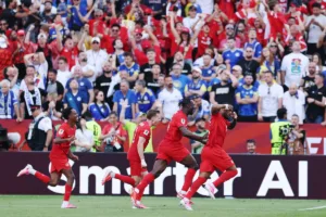 canada-1-x-1-bosnia:-empate-na-abertura-da-copa-em-territorio-canadense;-siga-ao-vivo-o-pos-jogo-–-o-globo