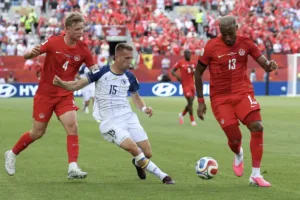 bosnia-assusta,-mas-canada-reage-e-busca-empate-em-jogo-eletrizante-na-copa