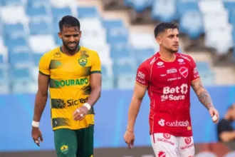 com-gol-no-apagar-das-luzes,-vila-perde-para-cuiaba-na-serie-b