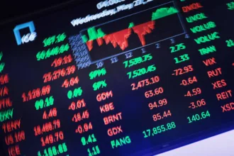 preco-do-petroleo-cai-apos-anuncio-de-acordo-entre-eua-e-ira-–-folha-de-s.paulo