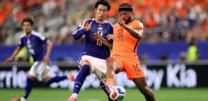 japao-arranca-empate-contra-a-holanda;-memphis-joga-26-min-e-leva-amarelo-–-uol