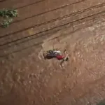 temporal-com-granizo-e-ventos-fortes-causa-estragos-em-goiania;-video-mostra-moto-sendo-arrastada