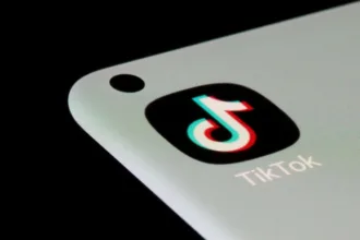 TikTok viola lei da Flórida sobre menores de 14 anos