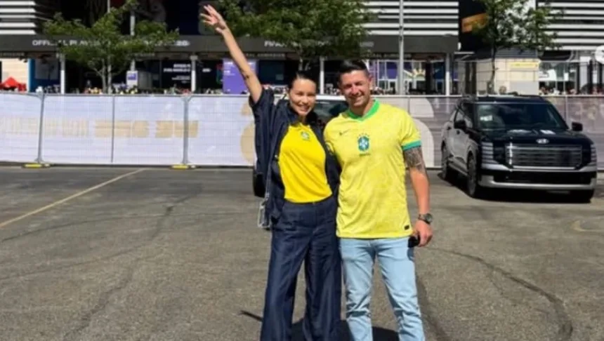 Adriana Lima na Copa 2026 com look de torcedora