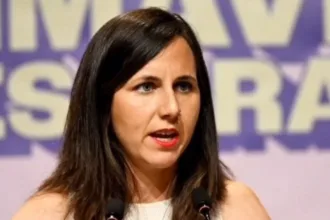 Ione Belarra ameaça jornalista Vito Quiles em evento