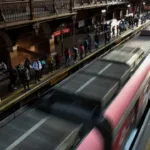 Falha no sistema do metrô em São Paulo causa lentidão