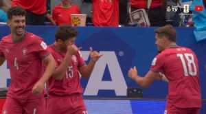 João Neves marca gol para Portugal na Copa do Mundo