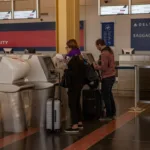 Aeroporto Ronald Reagan com tráfego aéreo interrompido