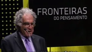 Historiador Carlo Ginzburg, pioneiro da micro-história