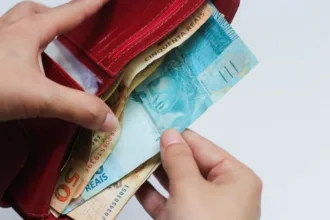Bolsa com dinheiro desaparecido em lanchonete no Ceará