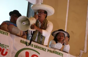 Roberto Sánchez lidera protesto nas eleições presidenciais do Peru