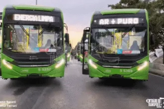 Entrega de ônibus elétricos em São Paulo