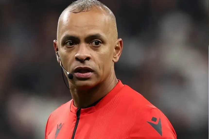 Árbitro Wilton Pereira Sampaio no jogo Noruega x Senegal
