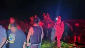 Estudantes resgatados em trilha pelo Corpo de Bombeiros