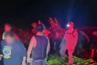 Estudantes resgatados em trilha pelo Corpo de Bombeiros