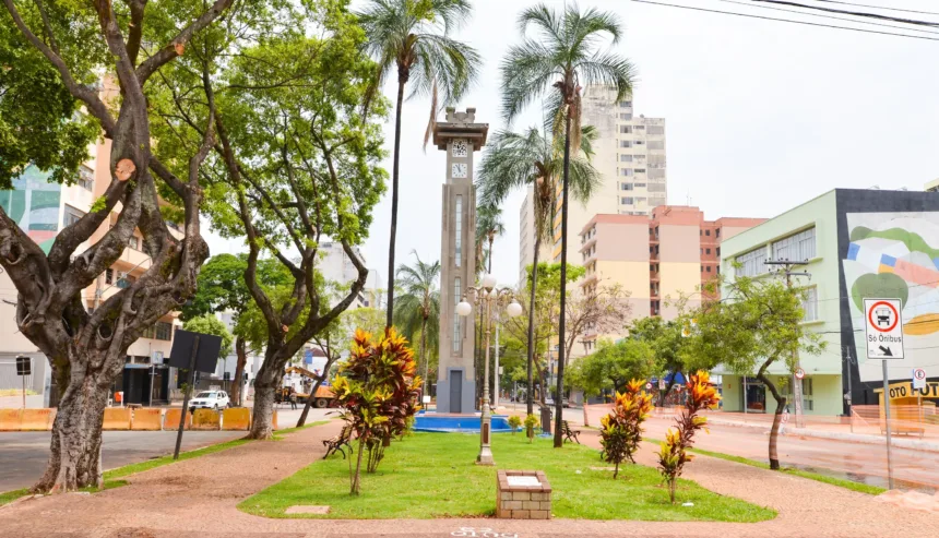 Prédio abandonado em Goiânia se transforma em moradia popular
