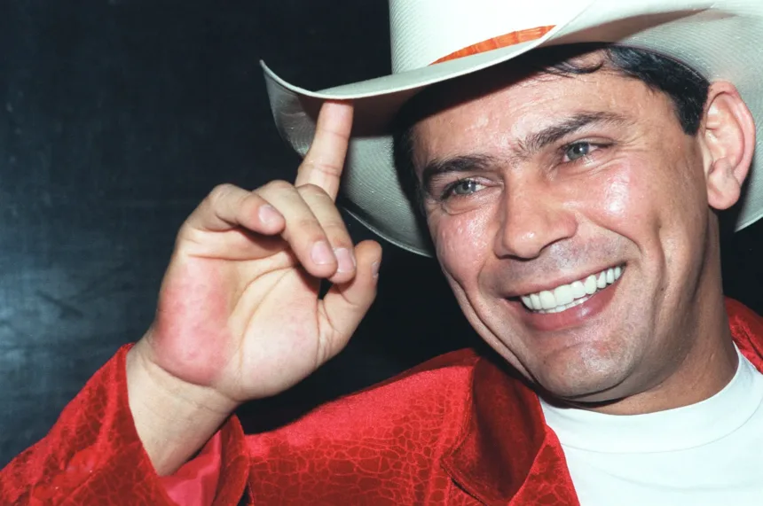 Morte do cantor Leandro completa 28 anos