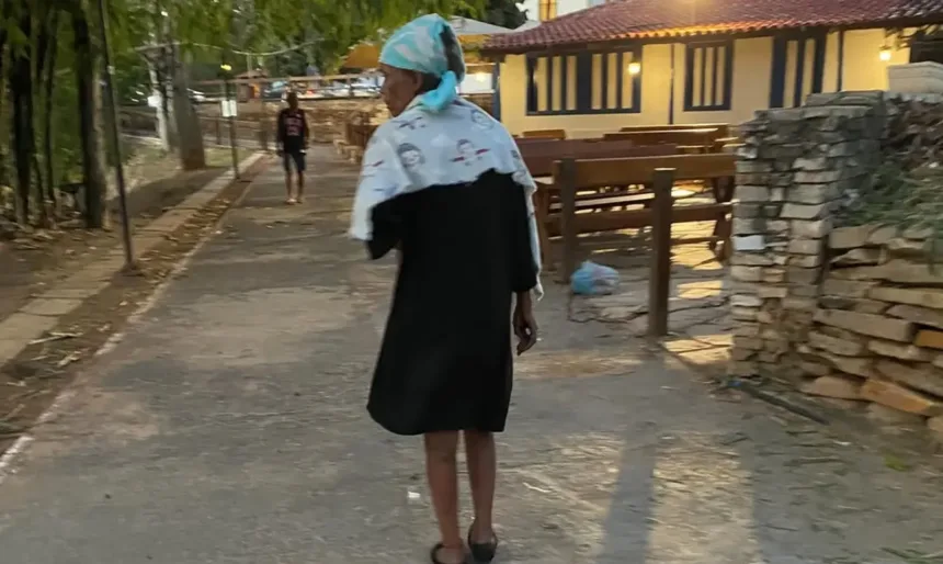 Agressão a idosa em situação de rua em Pirenópolis