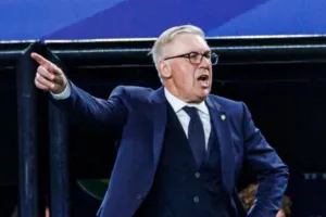 Seleção de Ancelotti com jogadores de clubes brasileiros