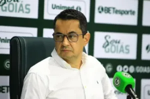 Aprovação de contas do Goiás com Aroldo Guidão
