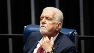 Jaques Wagner deixa liderança no Senado