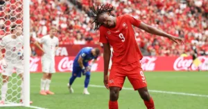 Suíça na Copa 2026 liderando o Grupo B após vitória