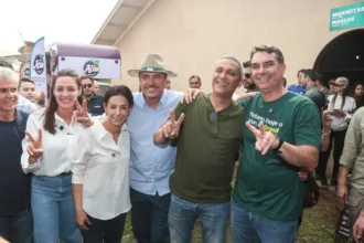 Flávio Bolsonaro em Goiânia para lançamento de pré-candidatura