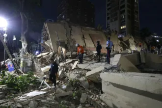 Destruição causada pelo terremoto na Venezuela