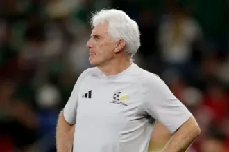 Hugo Broos, técnico mais velho da África do Sul na Copa