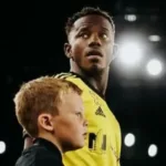 Atleta alemão no Equador em jogo contra a Alemanha
