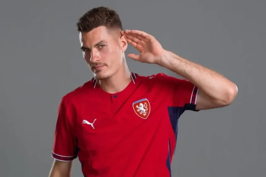 Patrik Schick anuncia aposentadoria da seleção tcheca