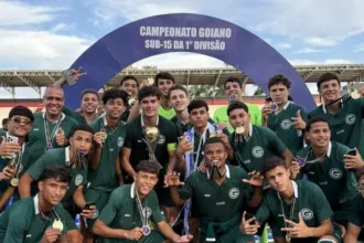 Goiás campeão do Goianão sub-15 no Estádio Accioly