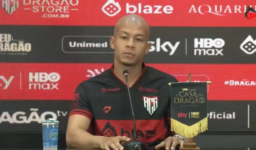 Atlético x Ponte Preta no Estádio Antônio Accioly