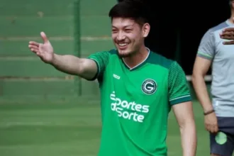 Luís Oyama marca gol pelo Novorizontino na Série B