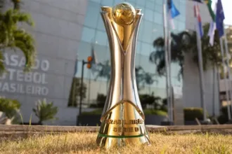 Goianos na Série D: Troféu do Campeonato Brasileiro