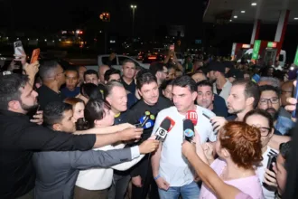 Flávio Bolsonaro na Romaria do Divino Pai Eterno em Trindade