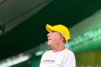 Zacharias Calil discute investimentos em saúde durante encontro