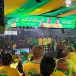 Flávio Bolsonaro discursa sobre a esperança da juventude