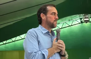 Gustavo Mendanha em discurso sobre pré-candidatura ao Senado